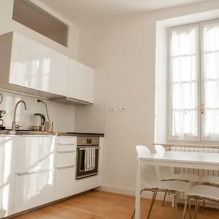 Top Suites - City Center 1 Apartment *